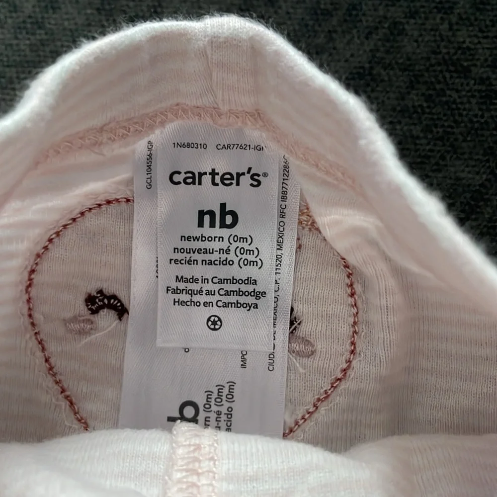Carter’s Apple Newborn bodysuits and pants - Picture 13 of 14